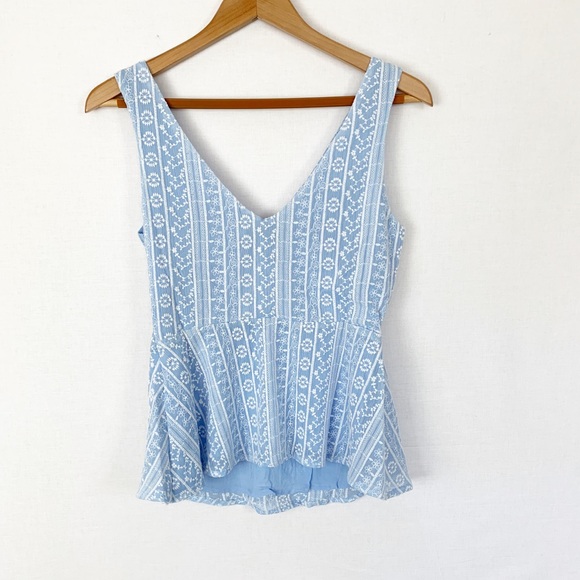 Cupcakes and Cashmere Top, New - Picture 2 of 7